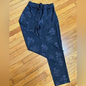 Ezy Wear By CH1 Jogger Black Floral Swishy Lounge Lightweight Pants